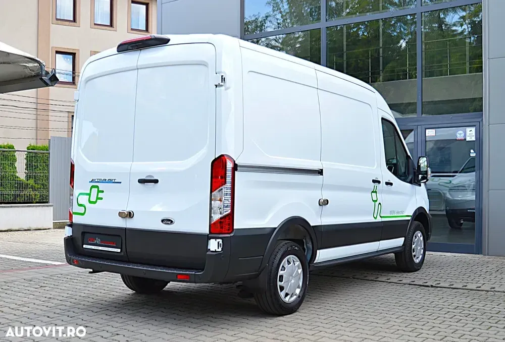 Ford E-TRANSIT L2H2 3500KG N1 — imagine 6