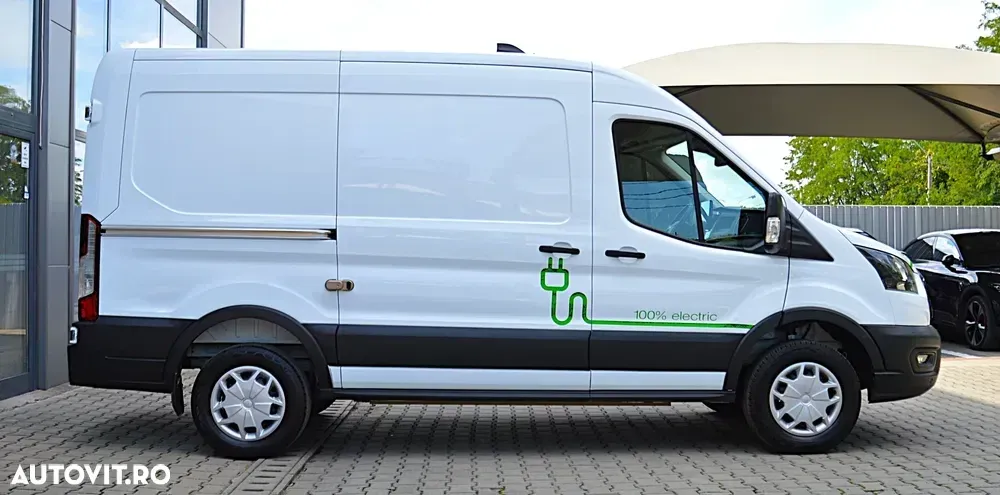 Ford E-TRANSIT L2H2 3500KG N1 — imagine 4