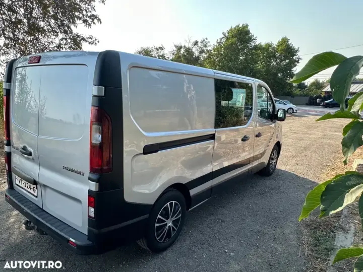 Renault Trafic Mixt Lung 140 CP