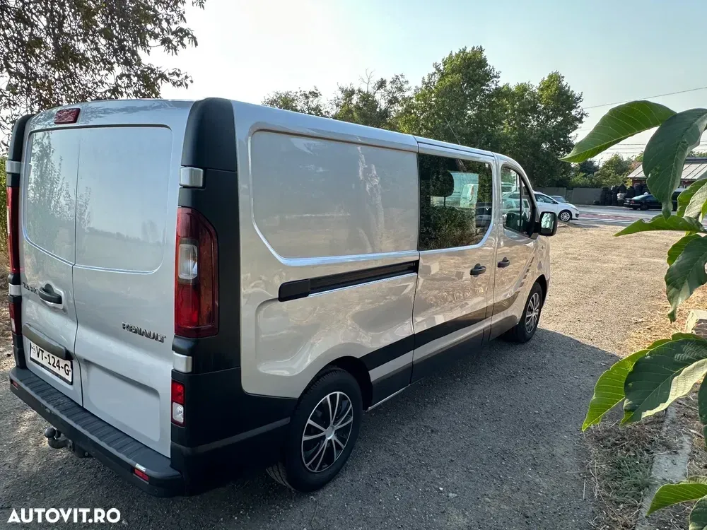 Renault Trafic Mixt Lung 140 CP — imagine 4