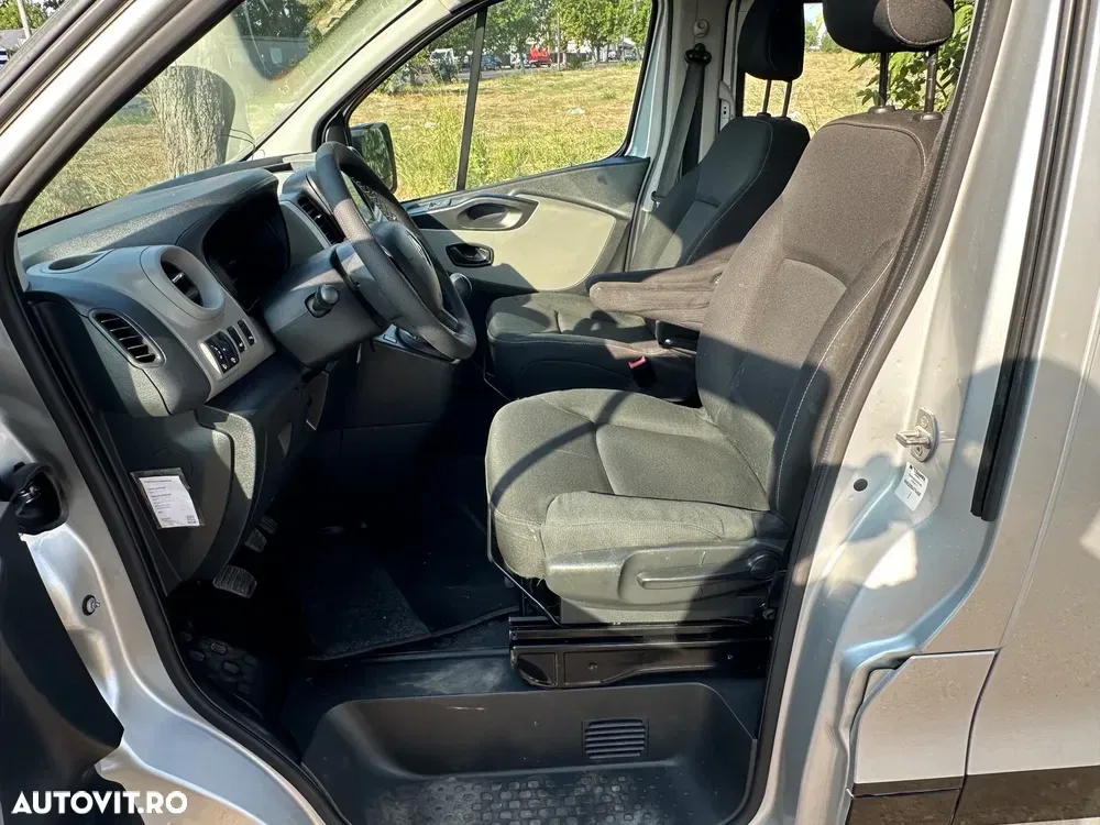 Renault Trafic Mixt Lung 140 CP — imagine 6