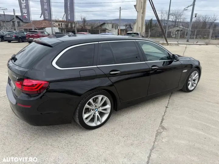 BMW Seria 5 F10/F11/F07 [2010 - 2017] 525d Aut.