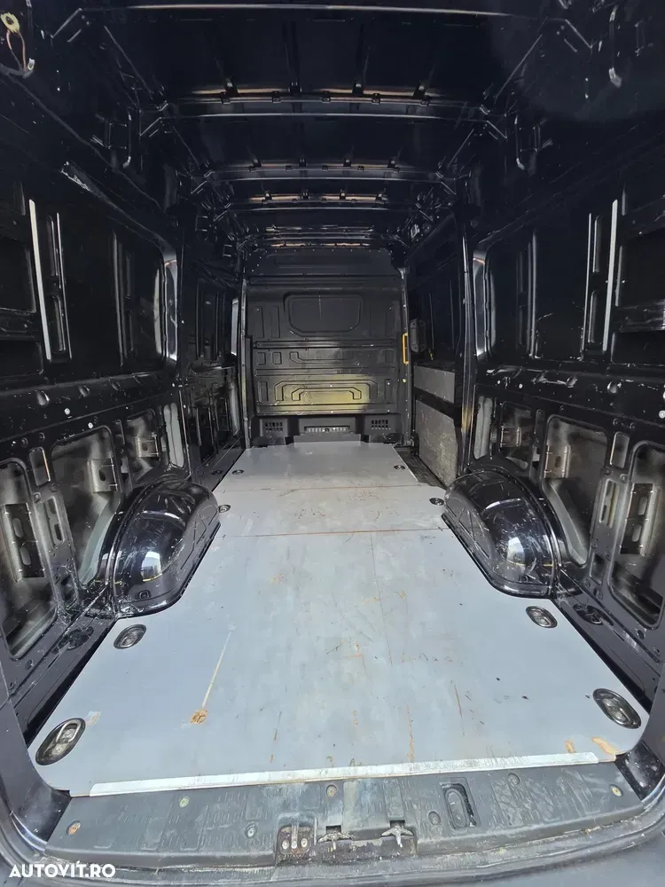 Volkswagen Crafter — imagine 4