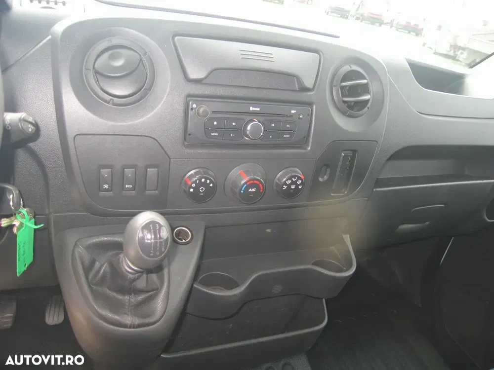 Renault MASTER , 3 LOC. BASCULABILA 3 PARTI , CLIMA . NAVIGATIE . — imagine 4