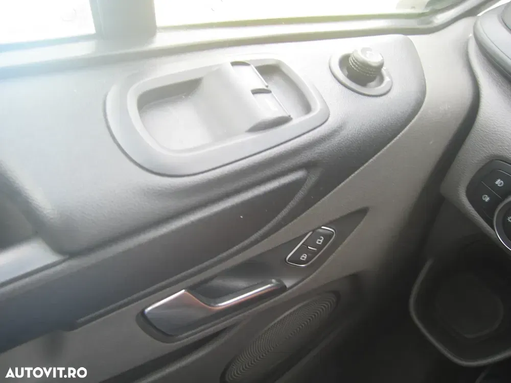 Ford TRANSIT CUSTOM , DUBA L1 - H 1, AC. EURO VI. — imagine 4