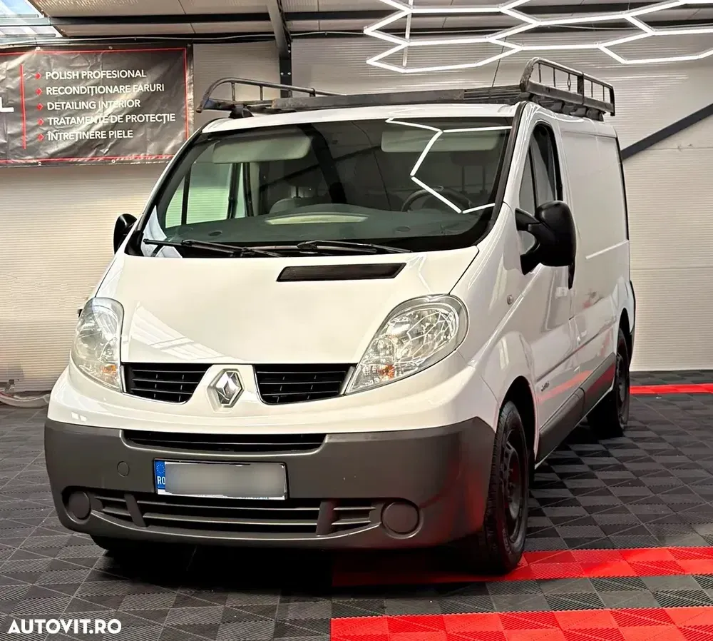 Renault TRAFIC — imagine 4