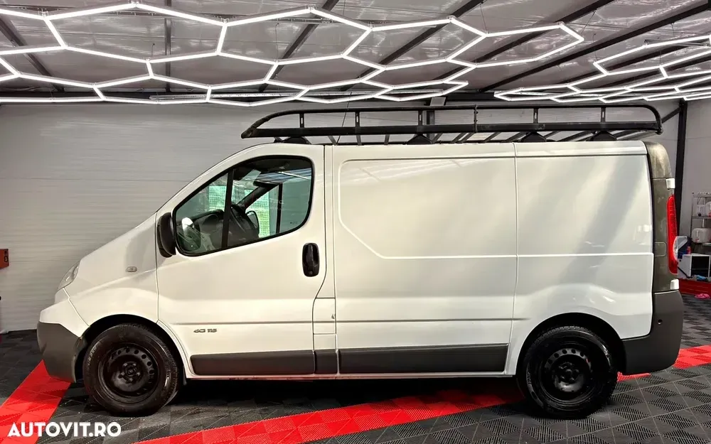 Renault TRAFIC — imagine 6