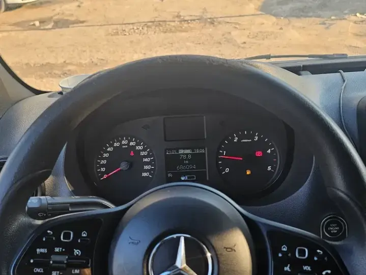 Mercedes-Benz Sprinter