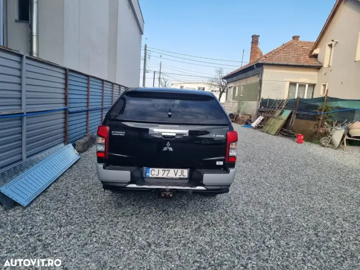 Mitsubishi L200