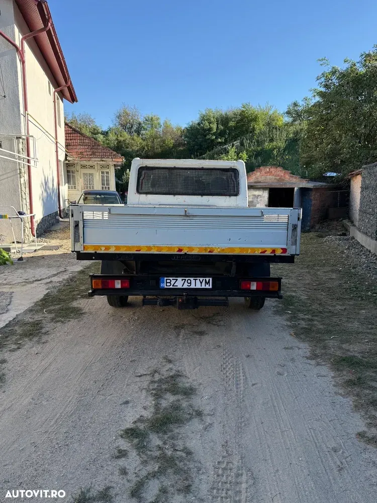 Ford Transit — imagine 4