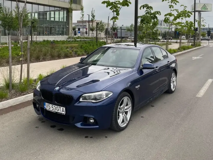 BMW Seria 5 F10/F11/F07 [2010 - 2017] 530d xDrive AT