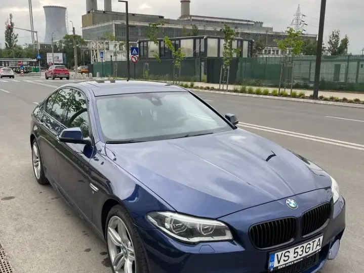 BMW Seria 5 F10/F11/F07 [2010 - 2017] 530d xDrive AT