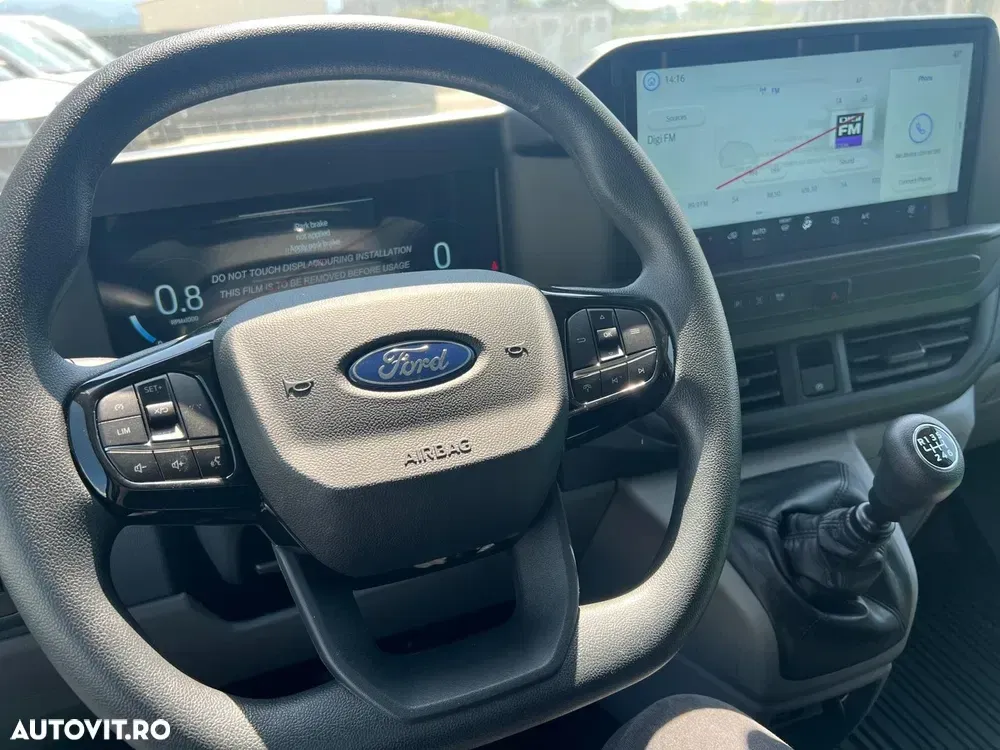 Ford Custom — imagine 6