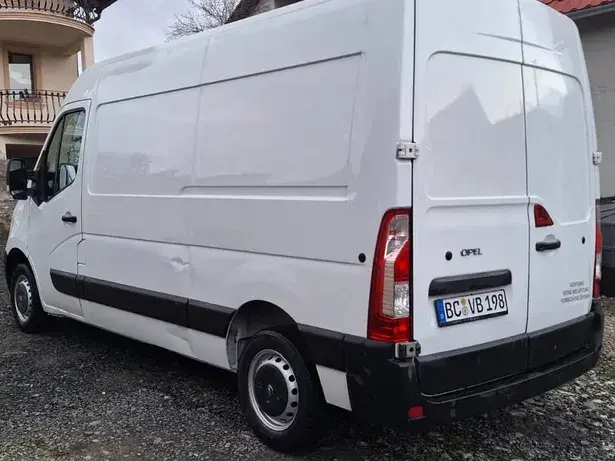 Opel Movano