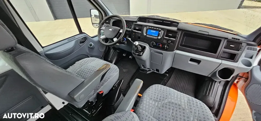 Ford Transit Turneo — imagine 6