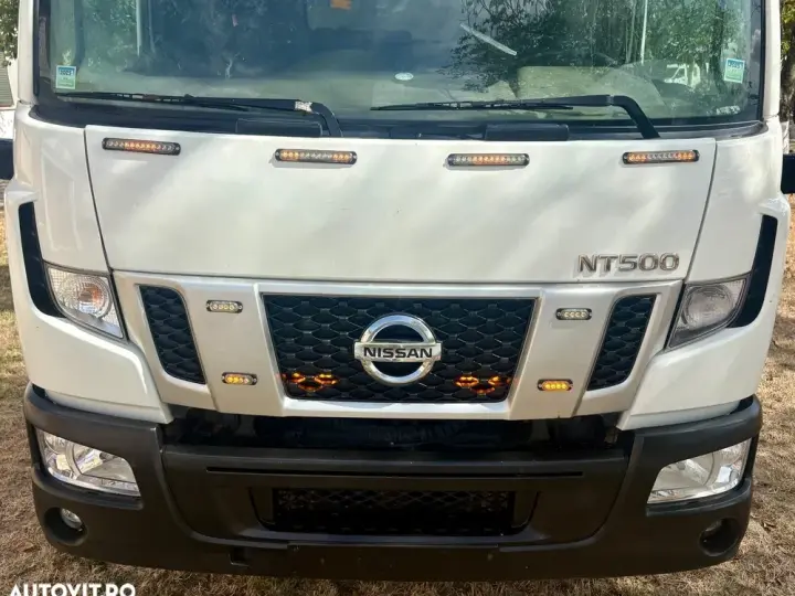Nissan ATLEON