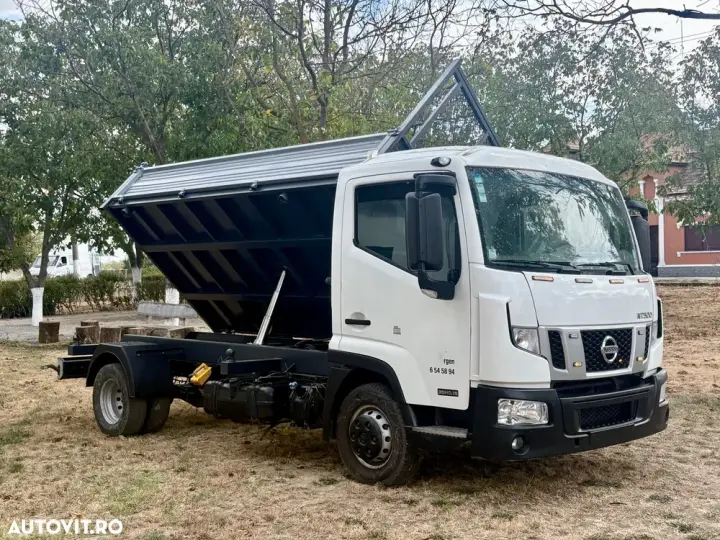 Nissan ATLEON