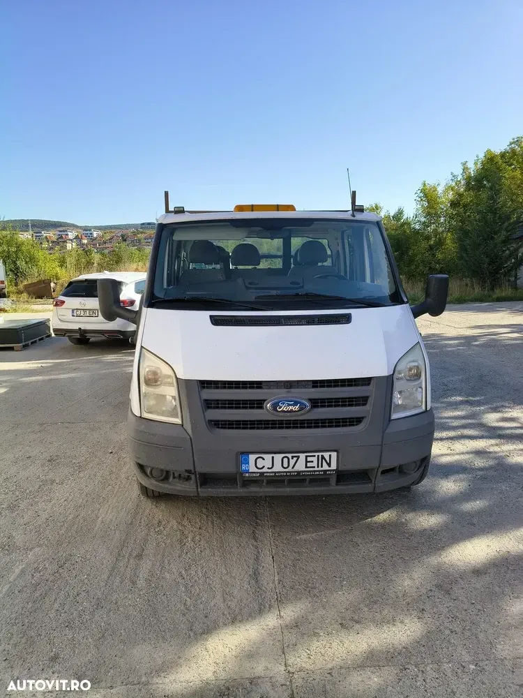 Ford Transit — imagine 5