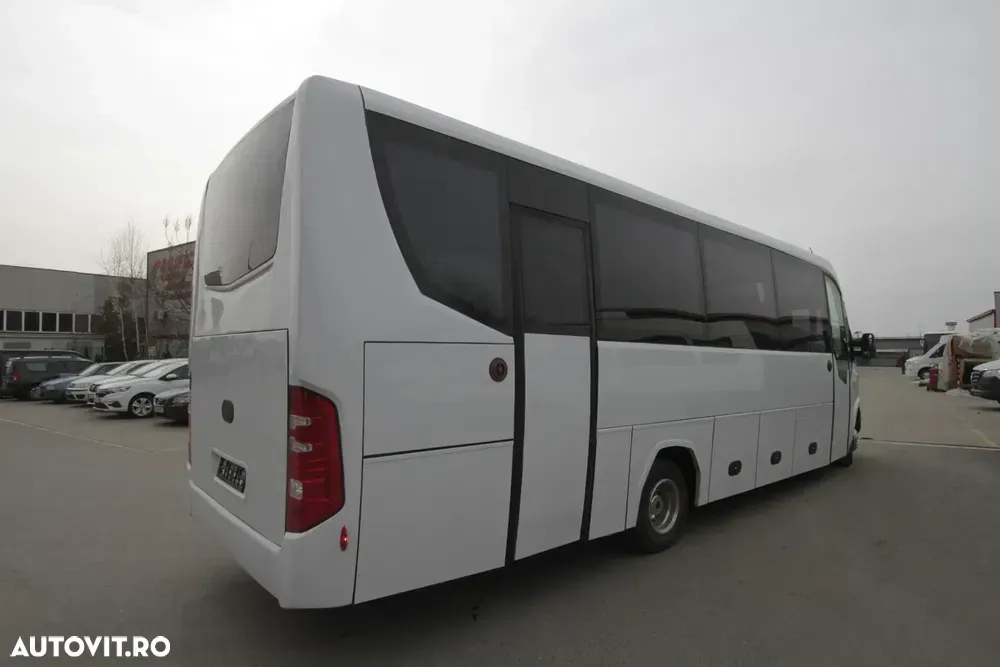 Iveco 70c18 29+1+1 — imagine 3