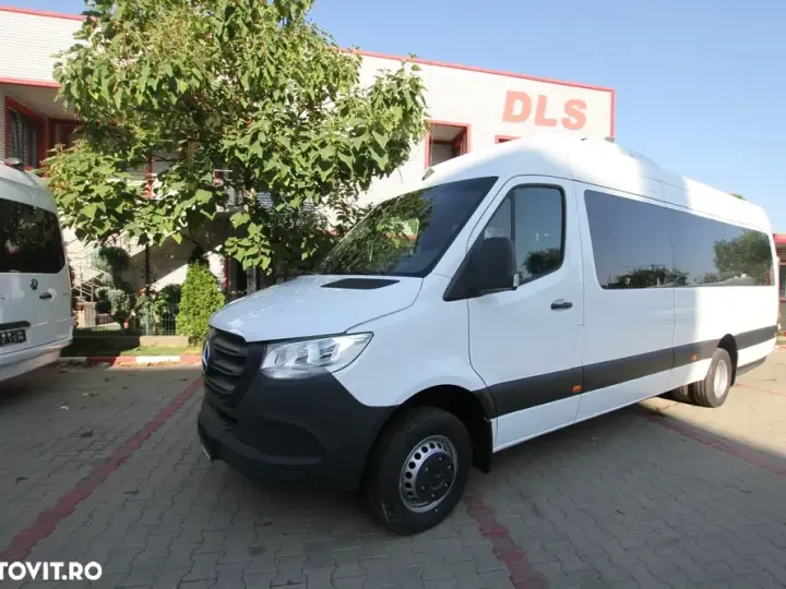 Mercedes-Benz sprinter 517 22+1+1 *stock*