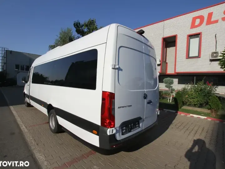 Mercedes-Benz sprinter 517 22+1+1 *stock*