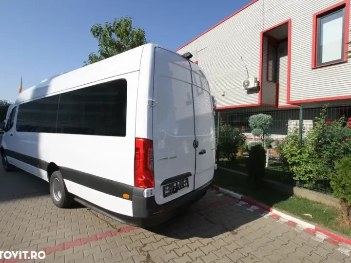 Mercedes-Benz sprinter 517 22+1+1 *stock*