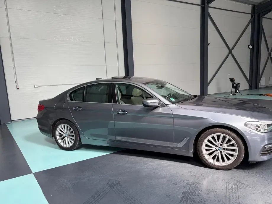 BMW Seria 5 520d AT — imagine 6