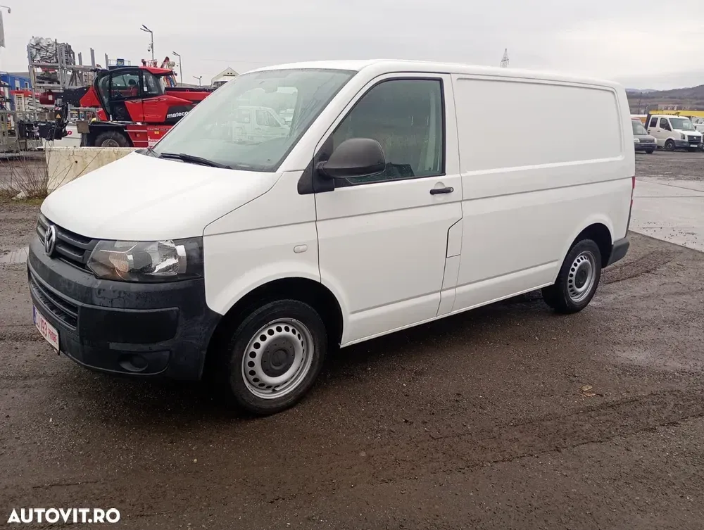 Volkswagen Transporter T5 Facelift T6 — imagine 2