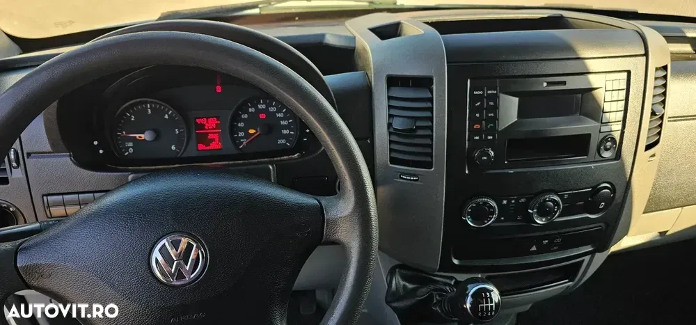 Volkswagen Crafter 2.5 TDi — imagine 6