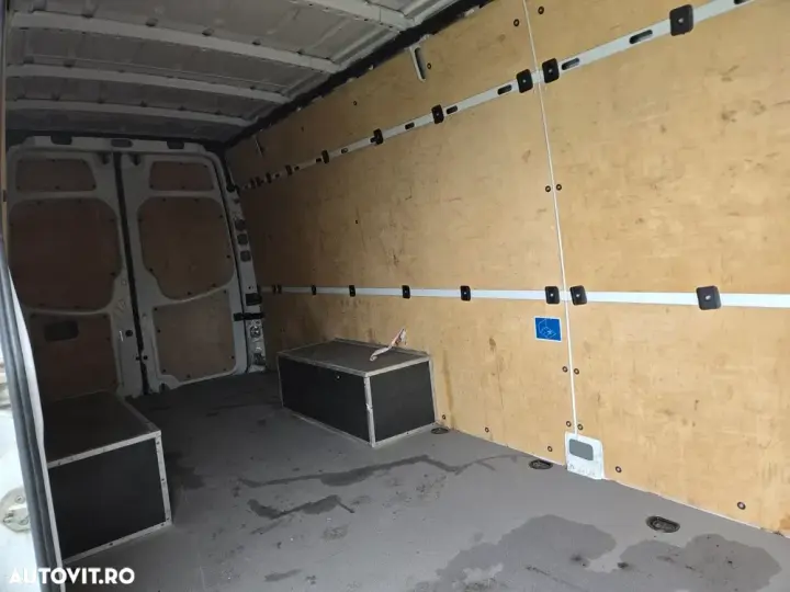 Mercedes-Benz SPRINTER 519 CDI