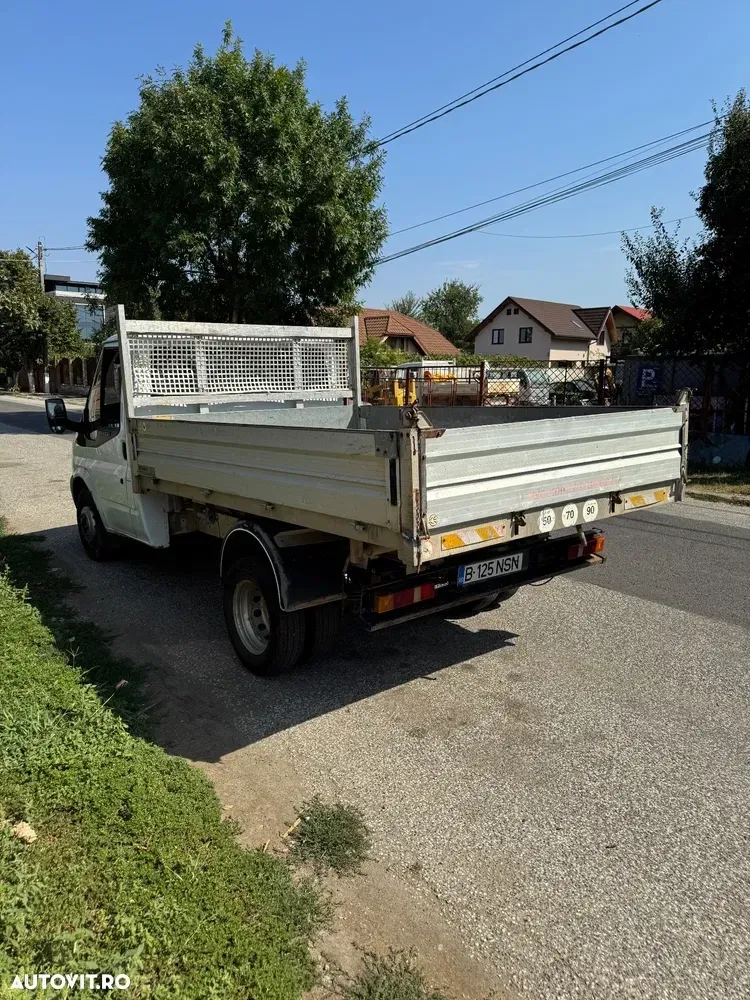 Ford Transit — imagine 4