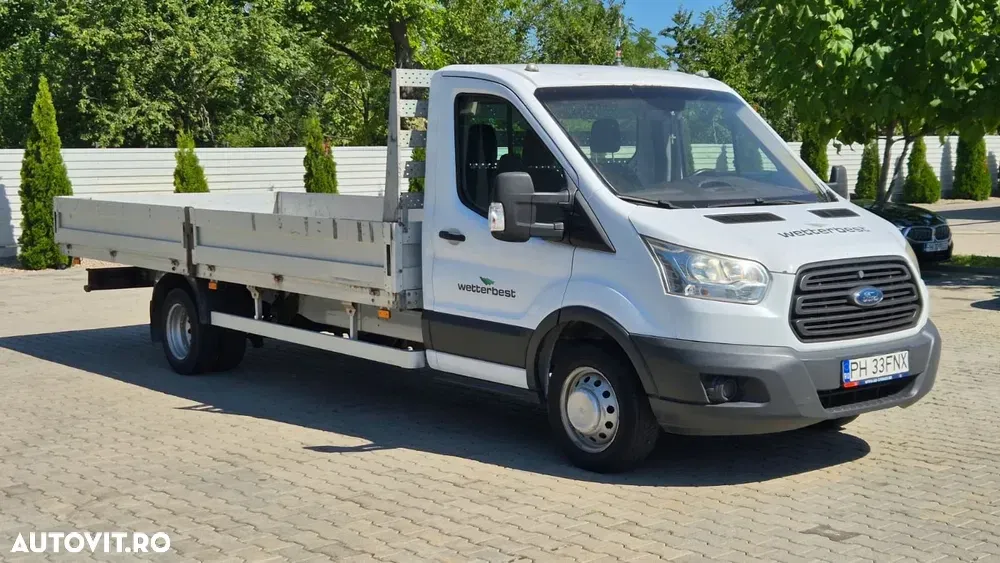 Ford Transit — imagine 3