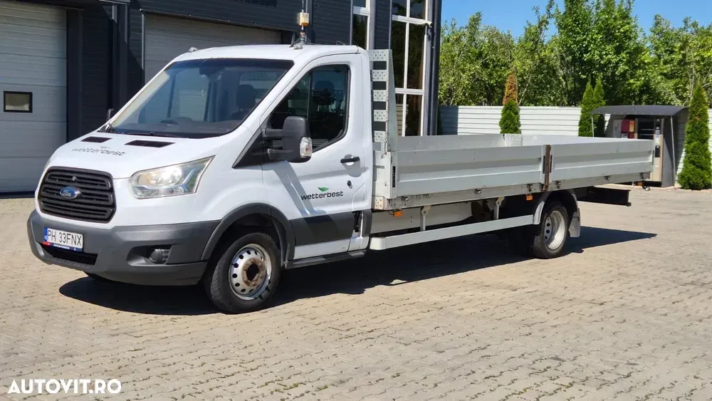 Ford Transit — imagine 4