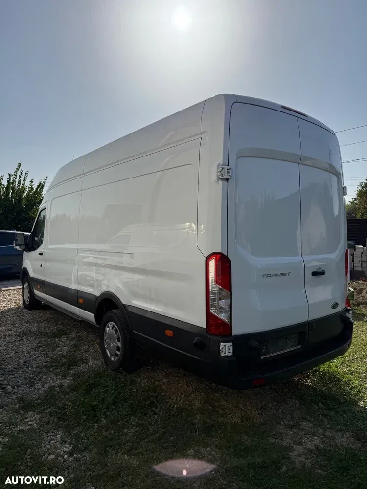 Ford Transit — imagine 5