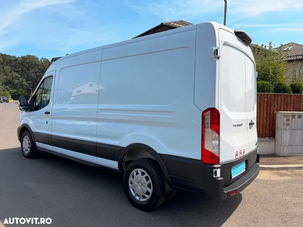 Ford Transit — imagine 4