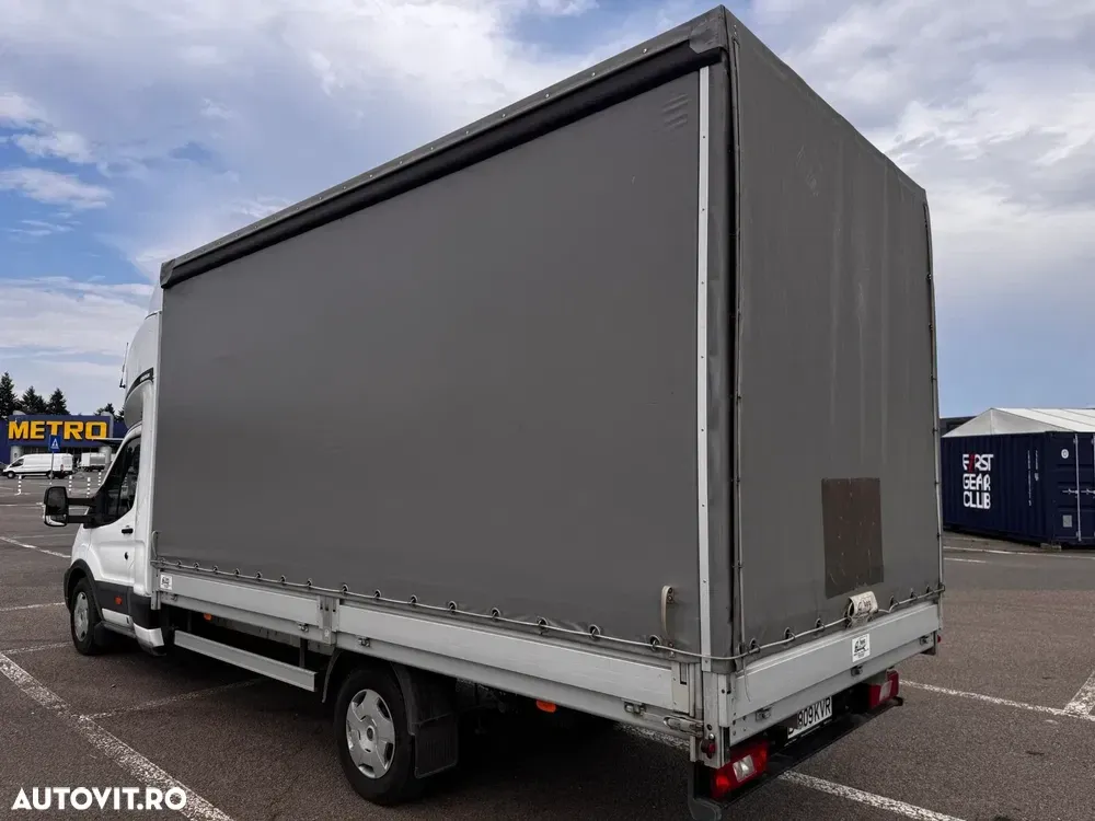 Ford Transit — imagine 4