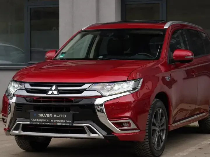 Mitsubishi Outlander III 2.0 4WD Plus