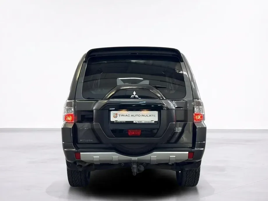 Mitsubishi Pajero — imagine 4