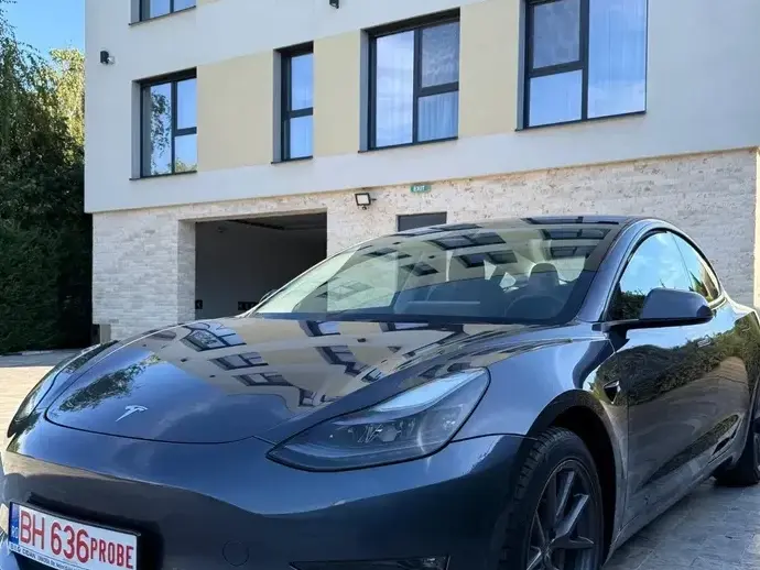Tesla Model 3 Langstreckenbatterie Allradantrieb Dual Motor