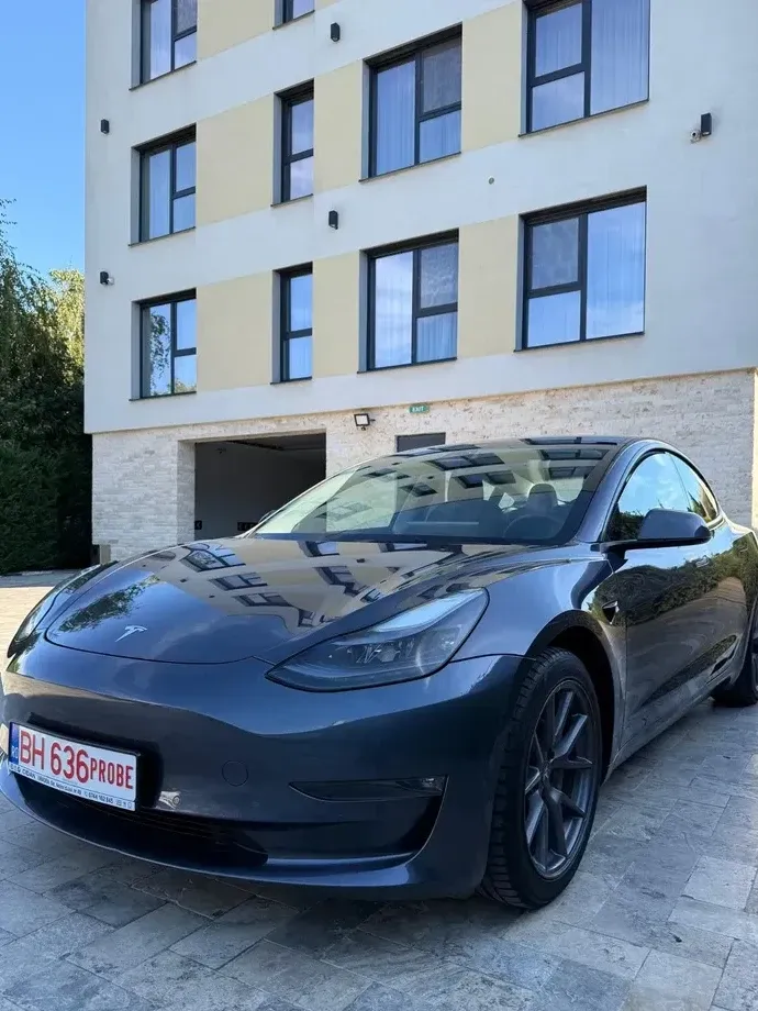 Tesla Model 3 Langstreckenbatterie Allradantrieb Dual Motor — imagine 2