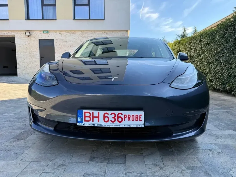 Tesla Model 3 Langstreckenbatterie Allradantrieb Dual Motor — imagine 3