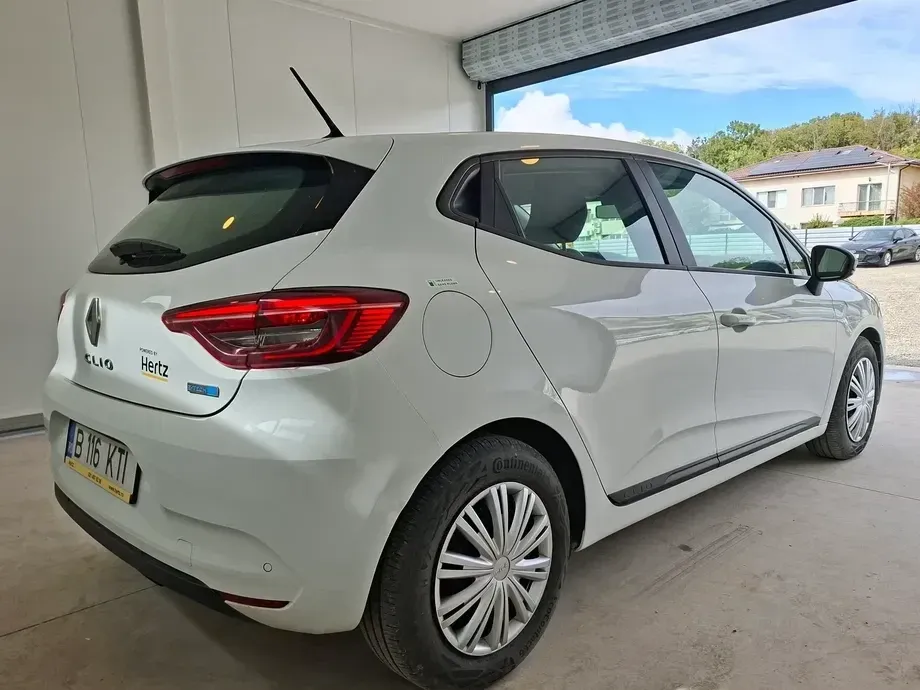 Renault Clio — imagine 5