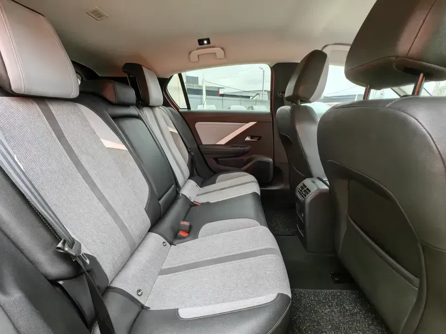 Opel Astra 1.5 D Automatik Business Elegance — imagine 6