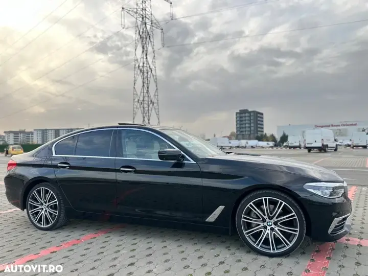 BMW Seria 5 G30/G31 [2017 - Prezent] 530d xDrive AT