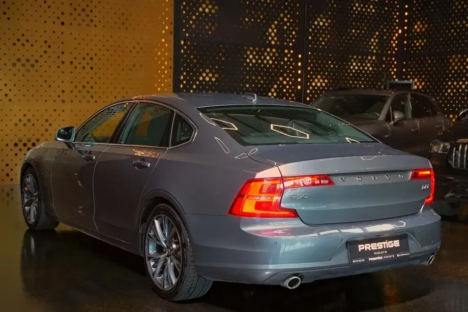 Volvo S90 D5 AWD Inscription — imagine 4
