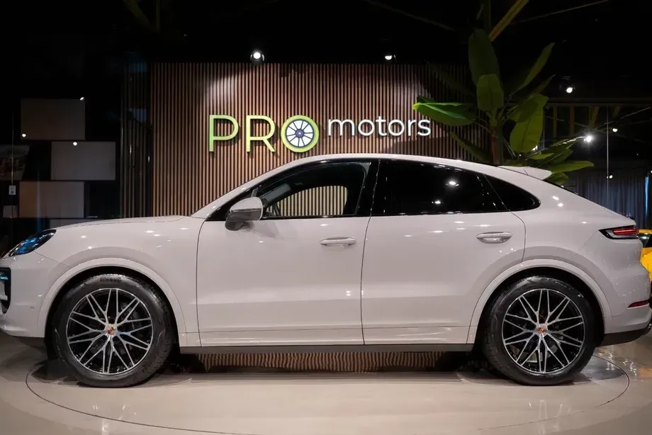 Porsche Cayenne Coupe Standard — imagine 3