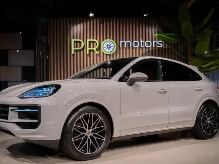 Porsche Cayenne Coupe Standard