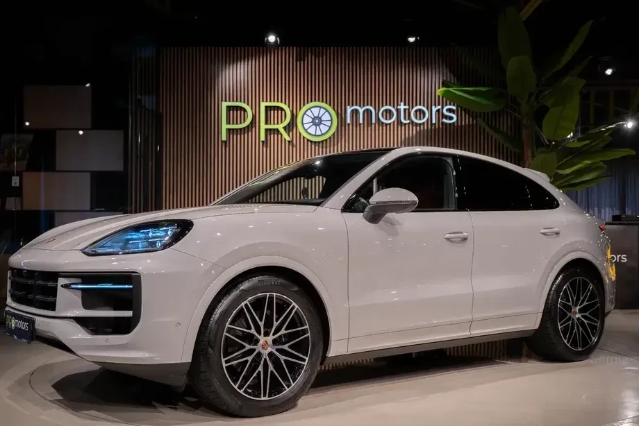 Porsche Cayenne Coupe Standard — imagine 2