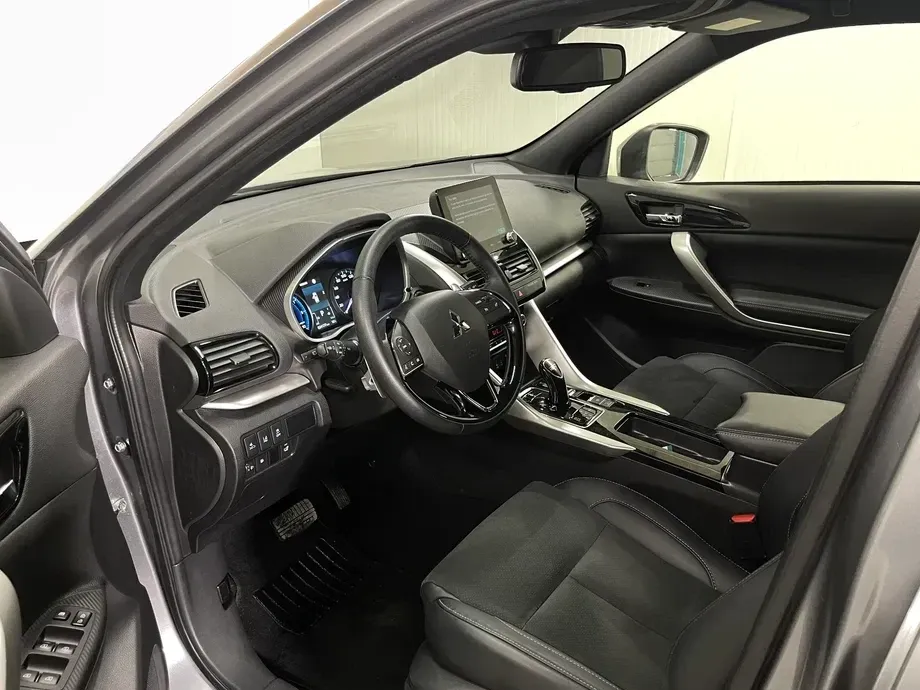 Mitsubishi Eclipse Cross 4WD Select — imagine 5