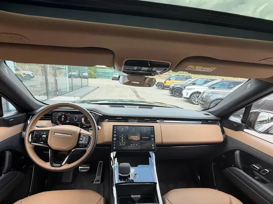 Land Rover Range Rover Sport 3.0 I6 D300 MHEV Dynamic SE — imagine 4